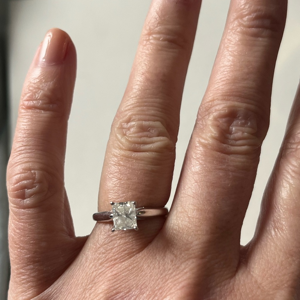 Genuine Diamond Engagement Ring 0.96 carat. - Picture 7 of 16